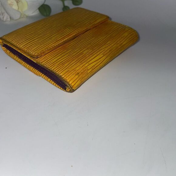 Louis Vuitton Epi Leather Compact Wallet Yellow - Picture 9 of 11